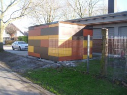 KiTa Dortmund, Unterstell-Häuschen für Kinderwagen und Fahrräder